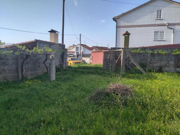 Terreno en calle da Fonte de Faxilde, 13