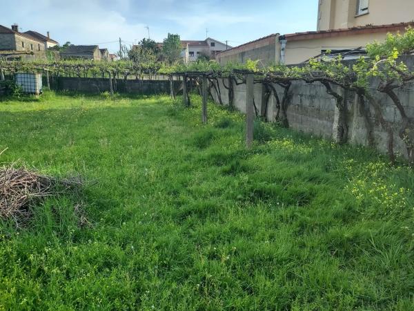 Terreno en calle da Fonte de Faxilde, 13