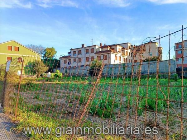 Terreno en calle Curros Enríquez, 27