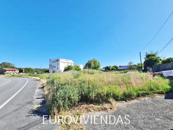 Terreno en C4pm+73c La Lanzada s/n