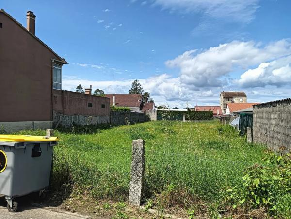 Terreno en calle Lagoa