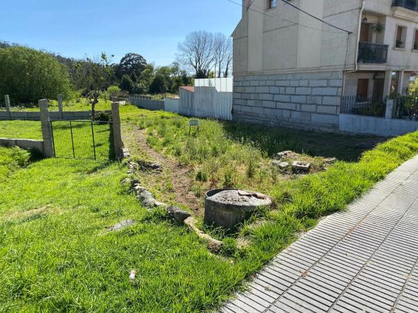 Terreno en calle Porto Meloxo
