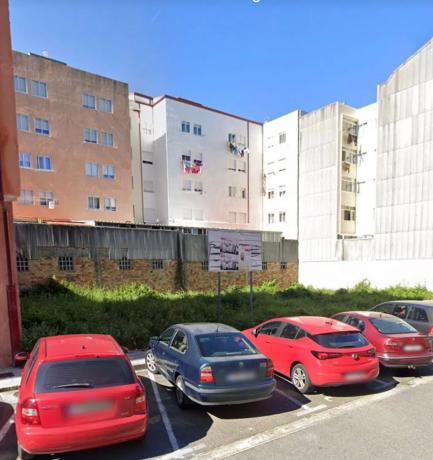 Terreno en calle Fermín Bouza-Brey