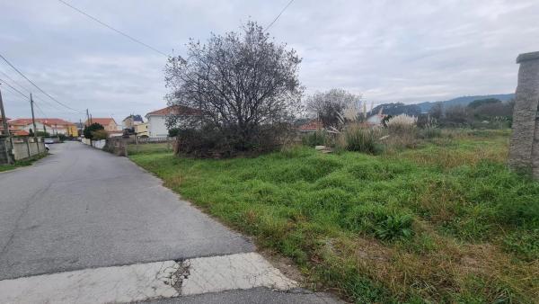 Terreno en calle a Lanzada, 76