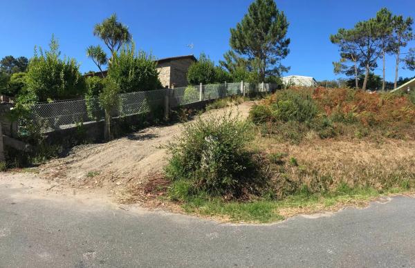 Terreno en carretera de la Lanzada
