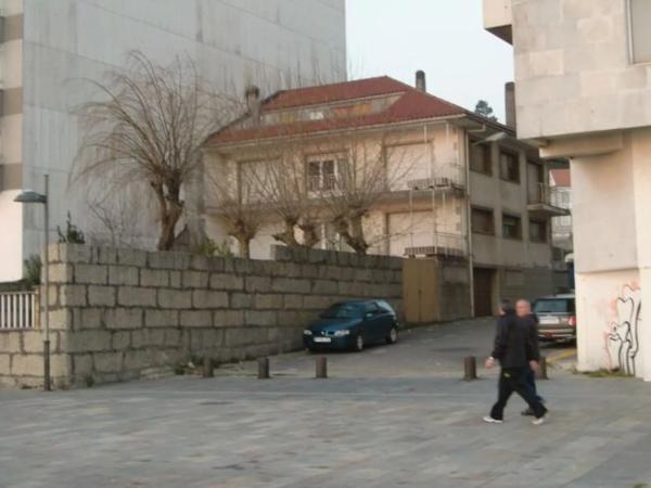 Terreno en avenida rosalía de castro, 109