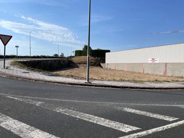 Terreno en calle Vial 1, 10 a