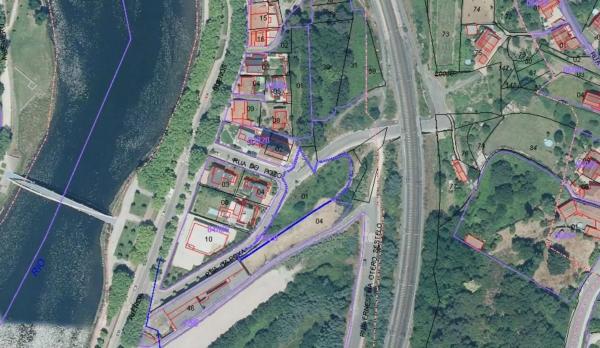 Terreno en calle da Roxa