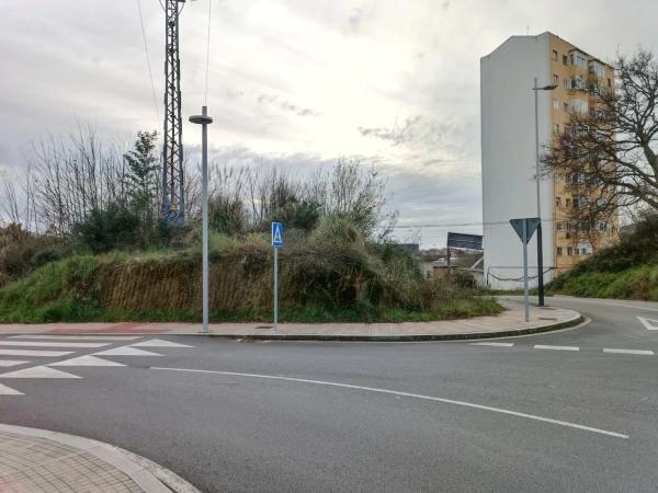 Terreno en calle da Roxa