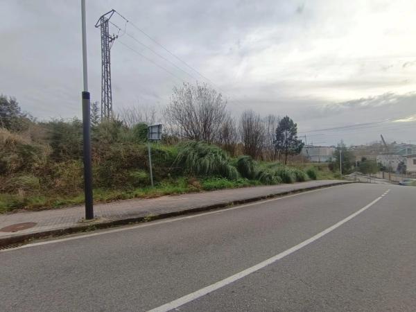 Terreno en calle da Roxa