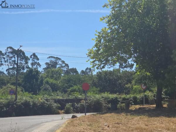 Terreno en calle Monteporreiro