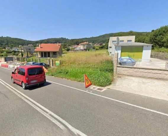Terreno en avenida Laño