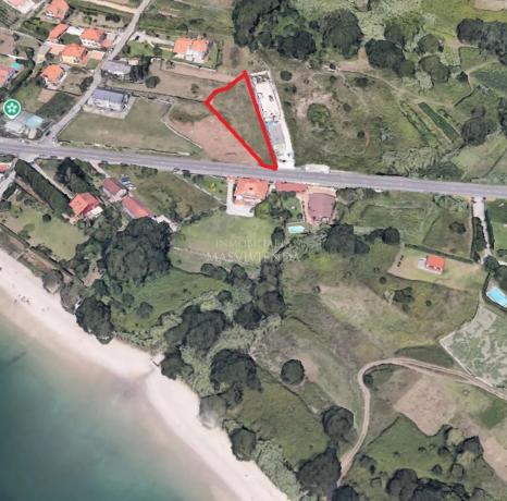 Terreno en avenida Laño