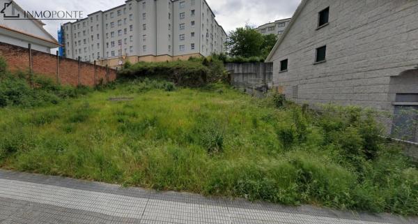 Terreno en calle de Reino Unido