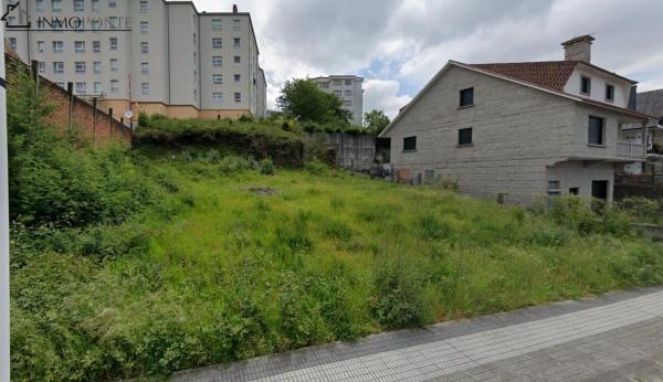 Terreno en calle de Reino Unido