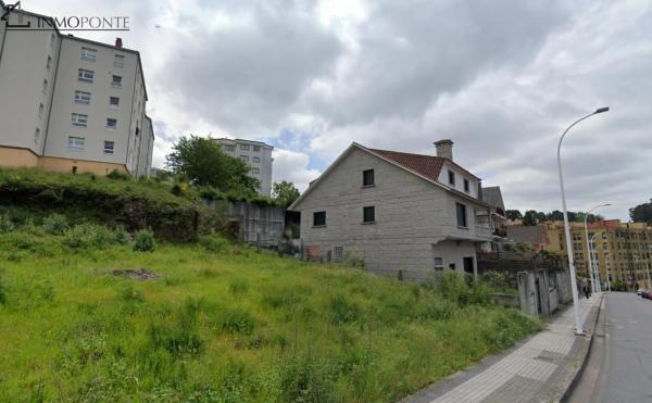 Terreno en calle de Reino Unido