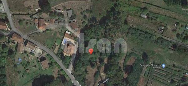 Terreno en calle da Feira