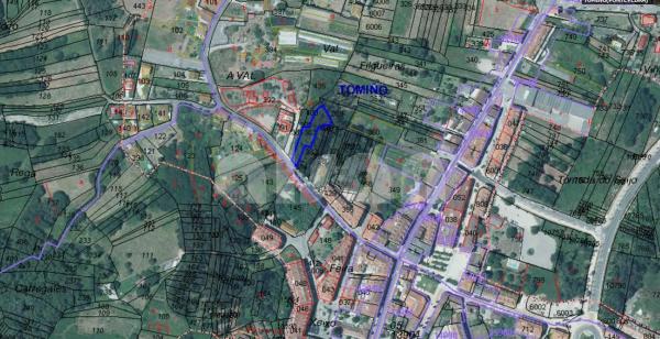 Terreno en calle da Feira