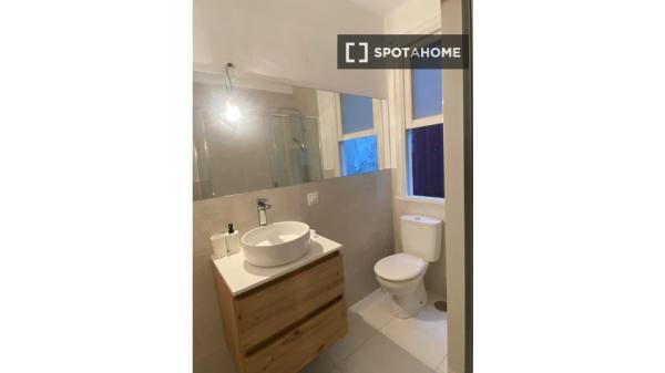 Room in shared apartment in Vigo