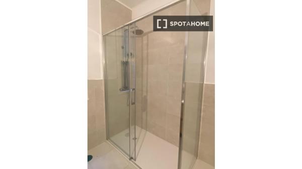 Room in shared apartment in Vigo