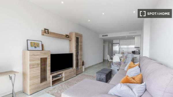 Apartamento de 3 dormitorios en alquiler en Torrevieja