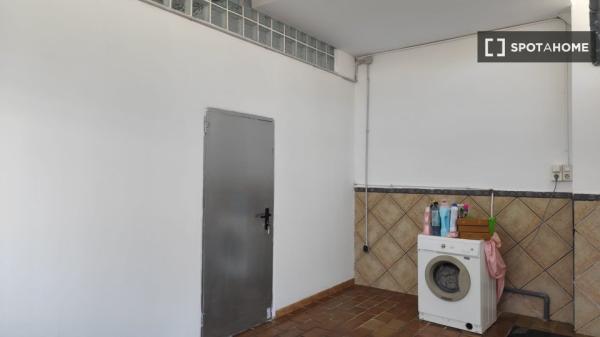 Habitación en piso compartido El Ventorrillo, Granada