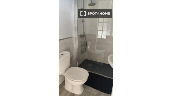 Habitación en piso compartido El Ventorrillo, Granada