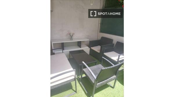 Apartamento de 2 habitaciones en alquiler en Los Tilos, Málaga