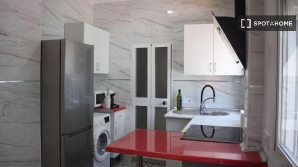 Apartamento de 2 habitaciones en alquiler en Los Tilos, Málaga