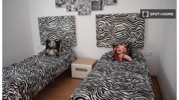 Apartamento de 2 habitaciones en alquiler en Los Tilos, Málaga