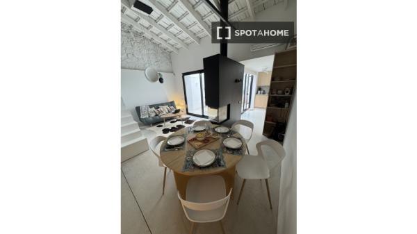 Piso de 3 dormitorios en alquiler en Alicante