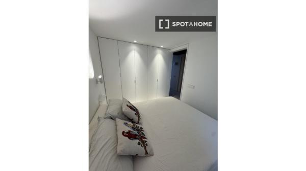 Piso de 3 dormitorios en alquiler en Alicante