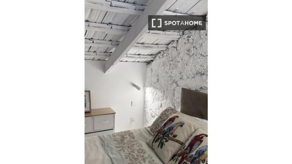 Piso de 3 dormitorios en alquiler en Alicante