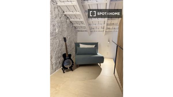 Piso de 3 dormitorios en alquiler en Alicante