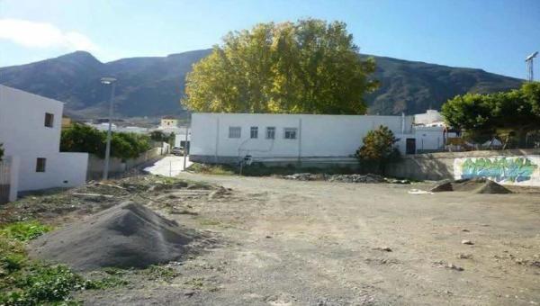 Terreno en calle Presbitero Gonzales Garrido