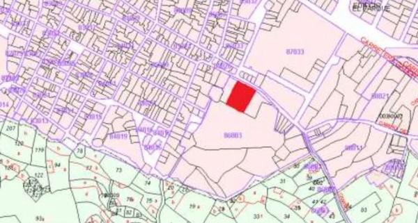 Terreno en calle Santo Tomas, 56