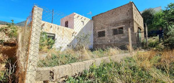 Terreno en calle Peñetas