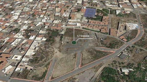 Terreno en calle Gravina