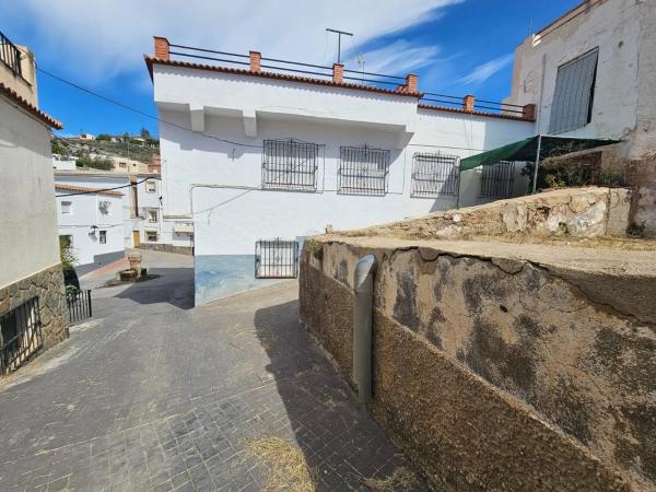 Terreno en calle Canton