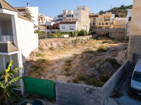 Terreno en Cristóbal Rodríguez López, 22