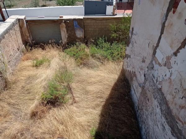 Terreno en plaza de Santiago, 19