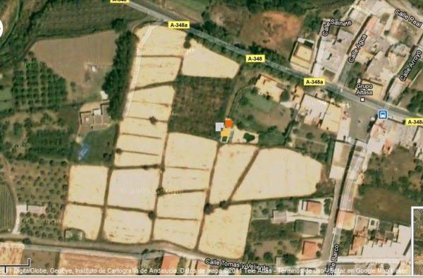 Terreno en calle Tomas yvaliente