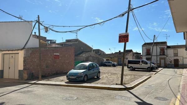 Terreno en calle Mayor, 2