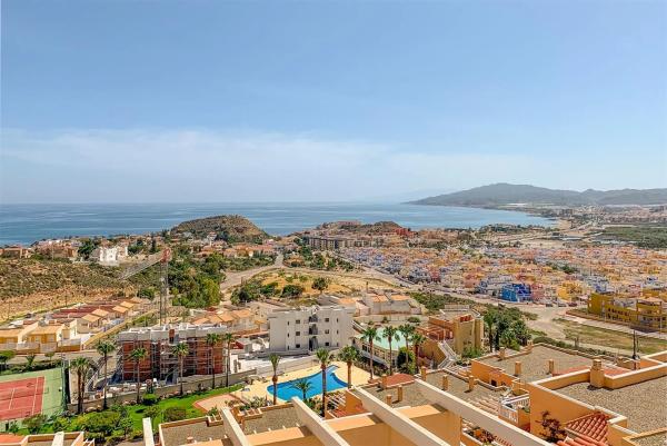 Terreno en calle Mariana Pineda