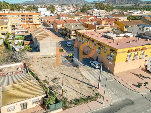 Terreno en calle Poeta Sotomayor