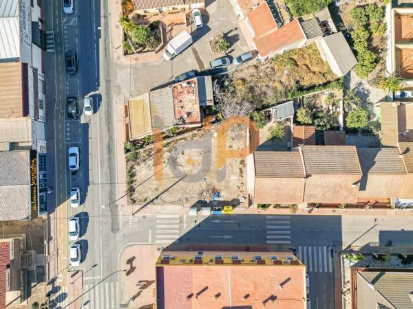 Terreno en calle Poeta Sotomayor