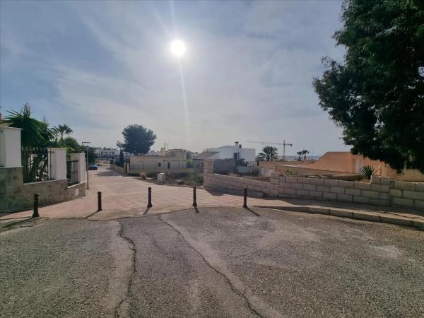 Terreno en calle Constelación