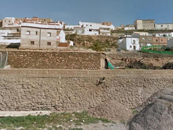 Terreno en calle Huertas