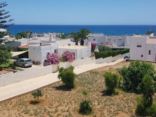 Terreno en calle Charcos de Bermejo