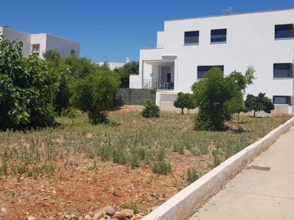 Terreno en calle Charcos de Bermejo